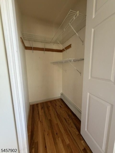 Apt 2 Bdrm 2 WIC