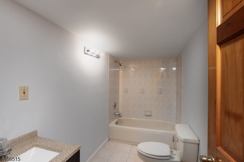 Full Bath Basement