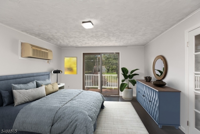 Bedroom 3 with balcony