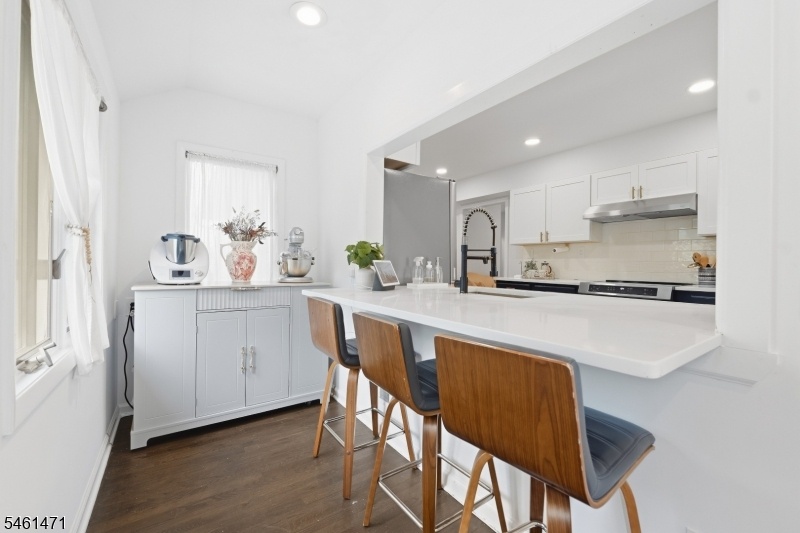 Breakfast Nook