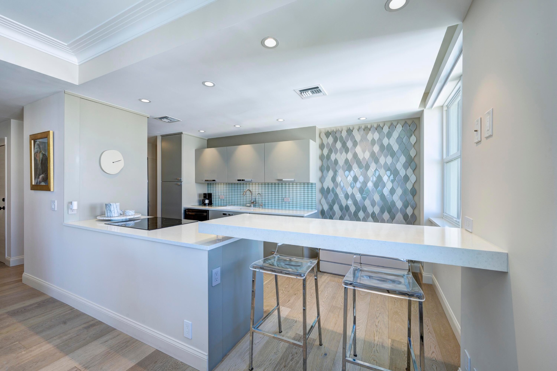 Open Kitchen with counter area