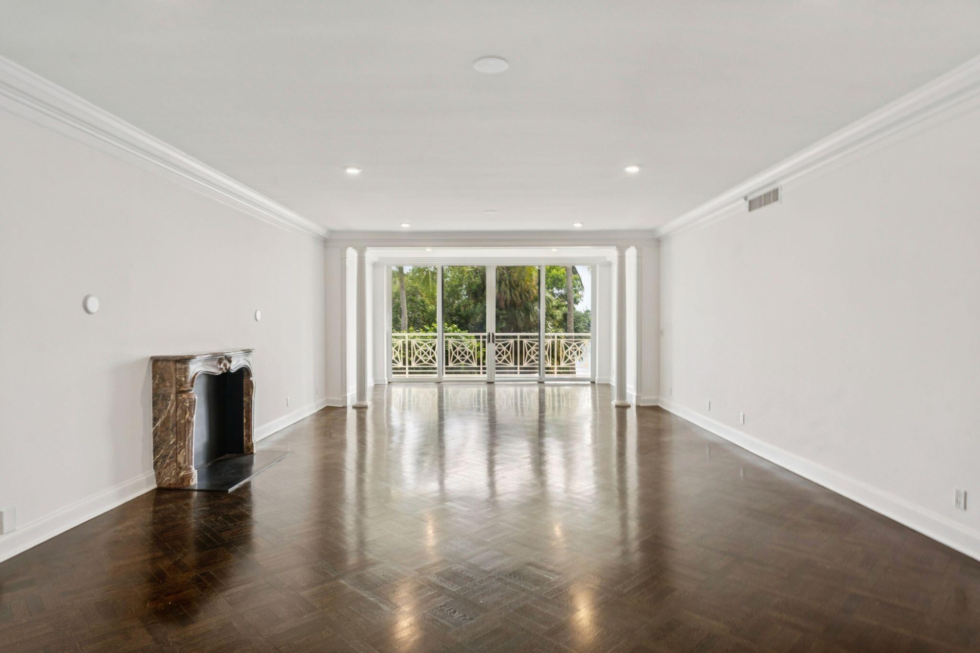 living room, faux fireplace