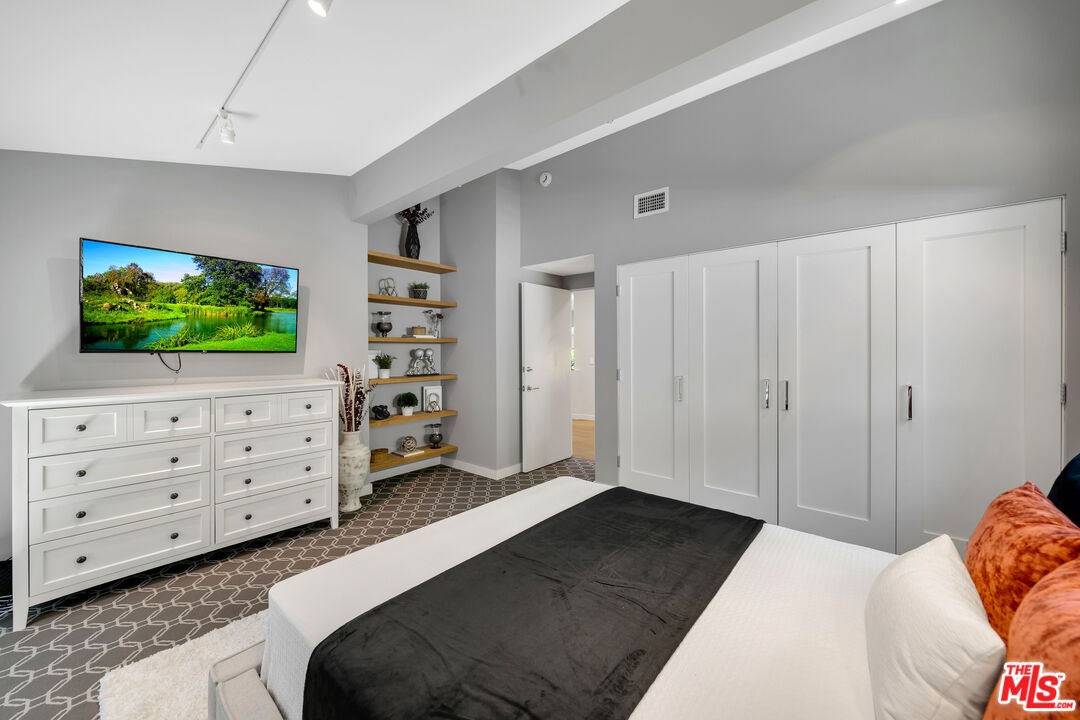 Staging from prior sale