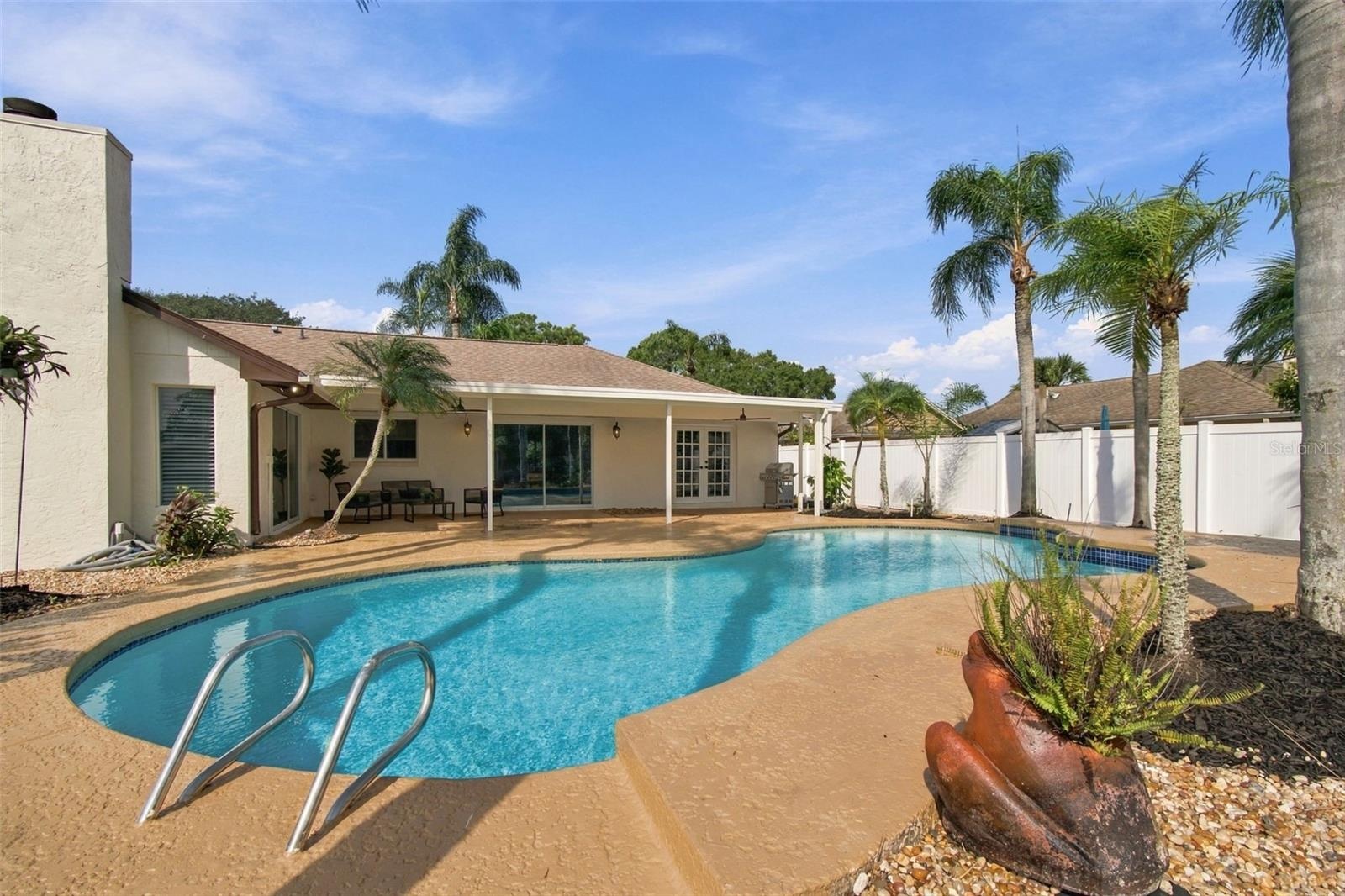 Pool w/Covered Patio