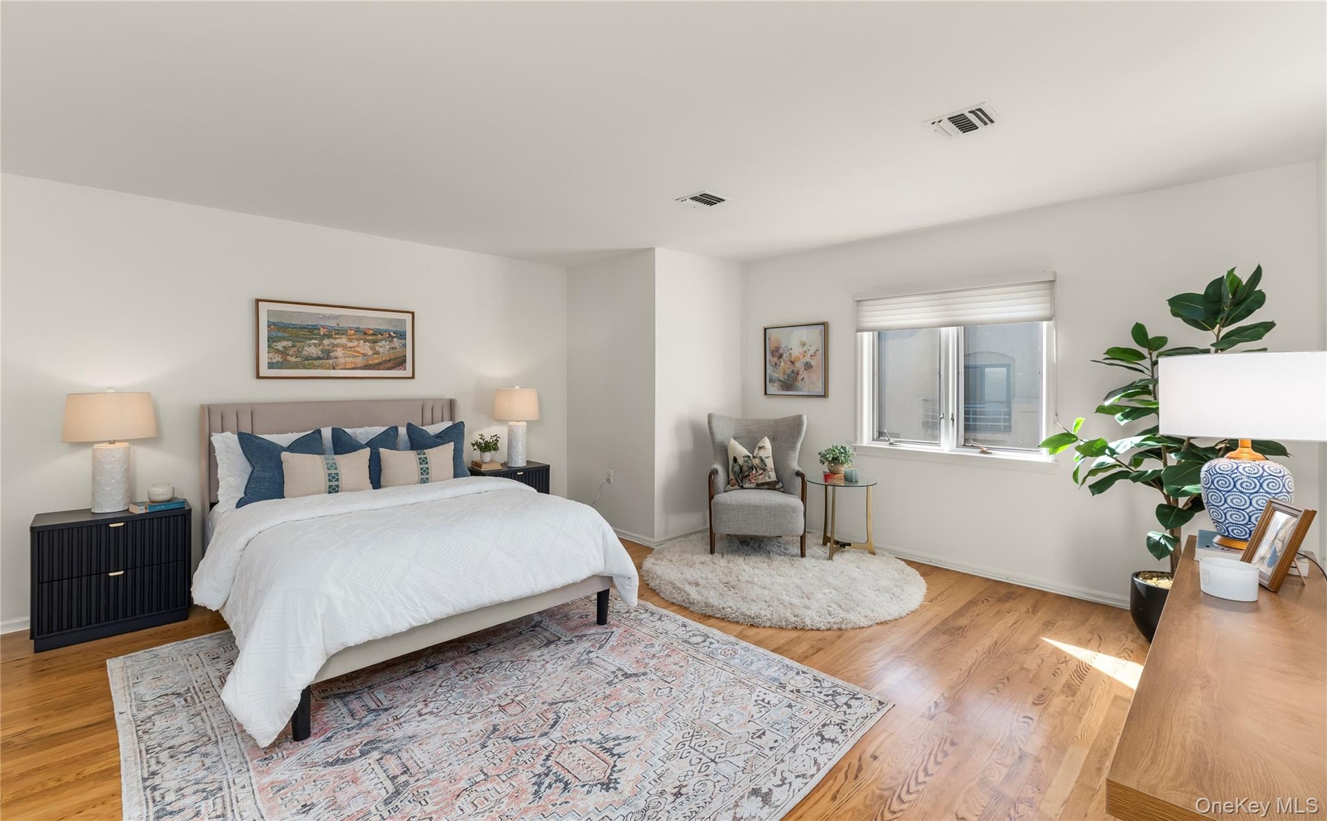 Oversized with en suite bathroom