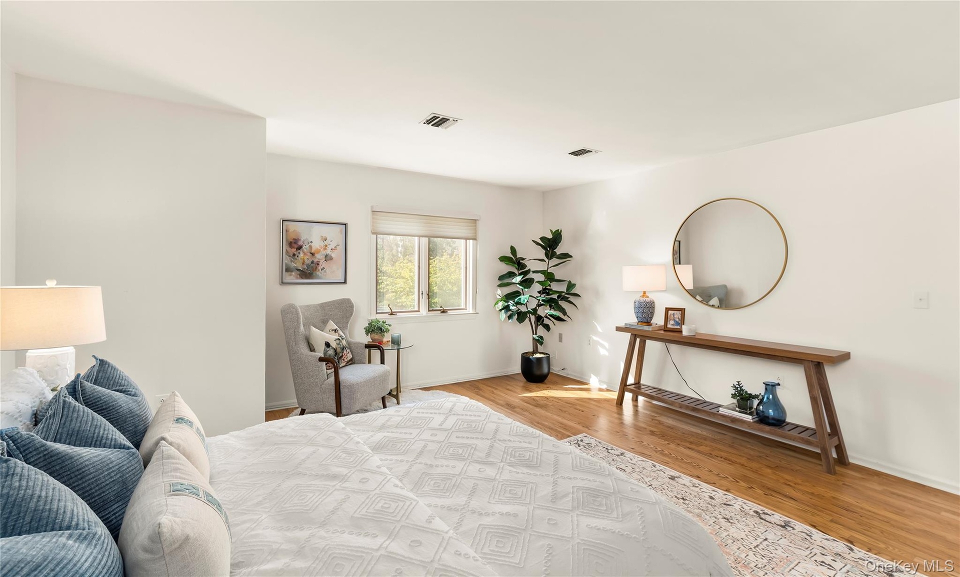 Oversized with en suite bathroom