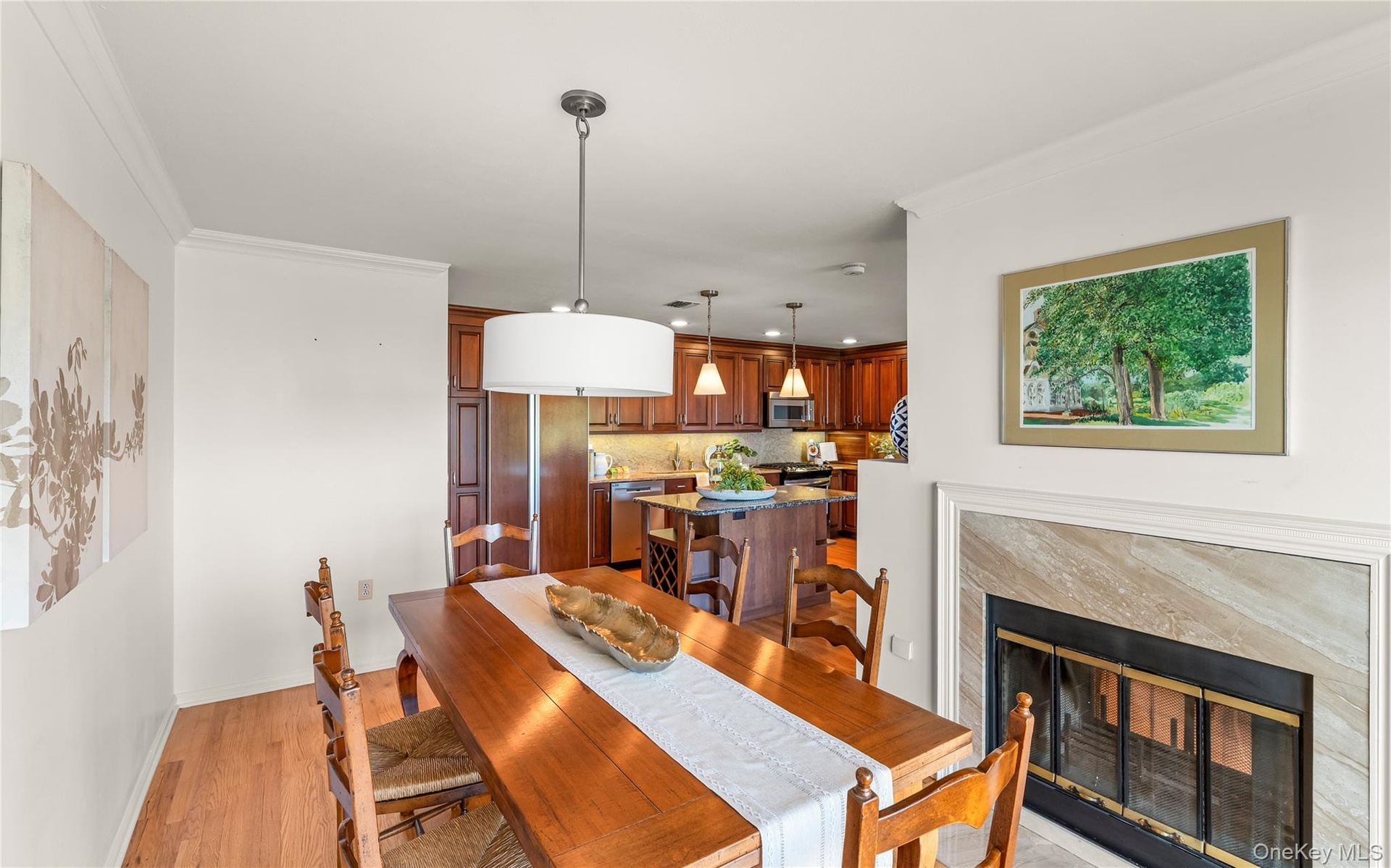 with fireplace (double sided)