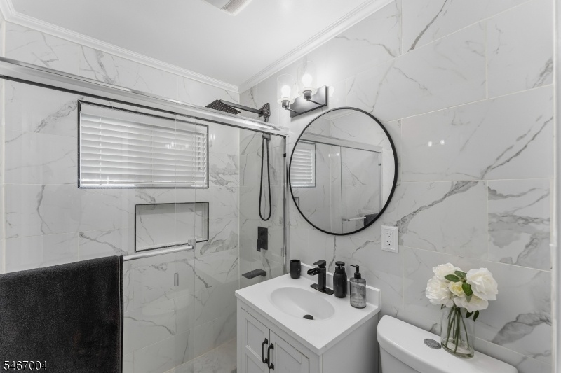 Bathroom 1st Floor