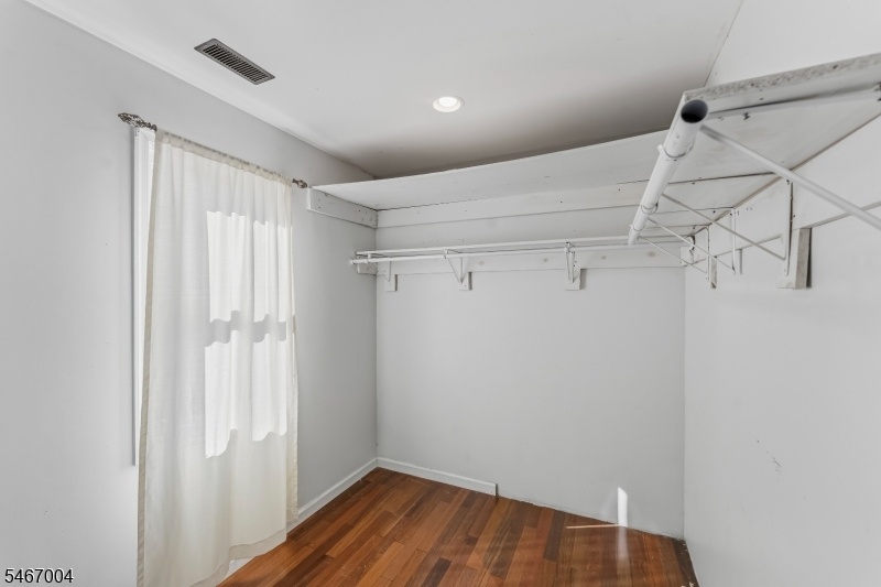 closet master bedroom