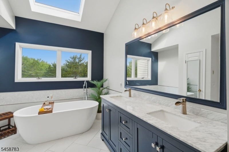 Primary En Suite