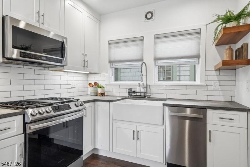 Unit One Kitchen