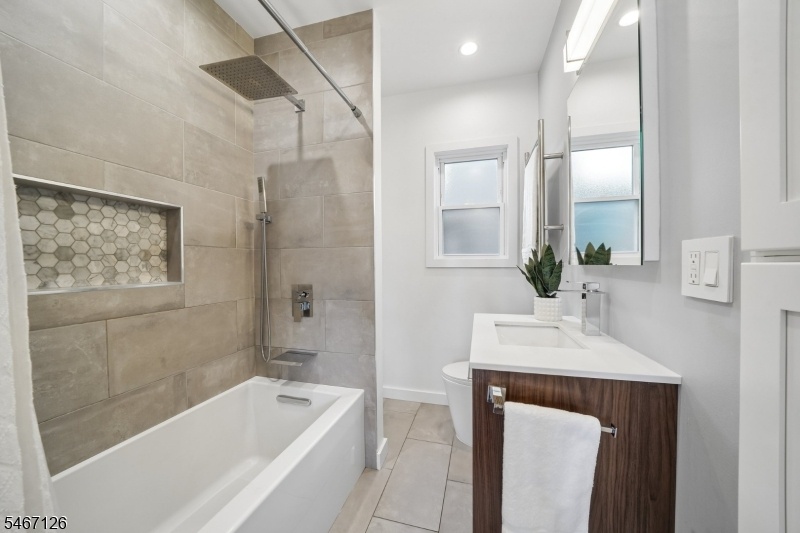Unit One Bathroom One