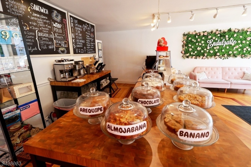 Desserts table