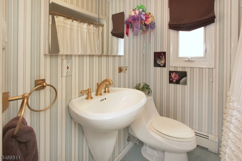 Full Bath With Tub Shower
