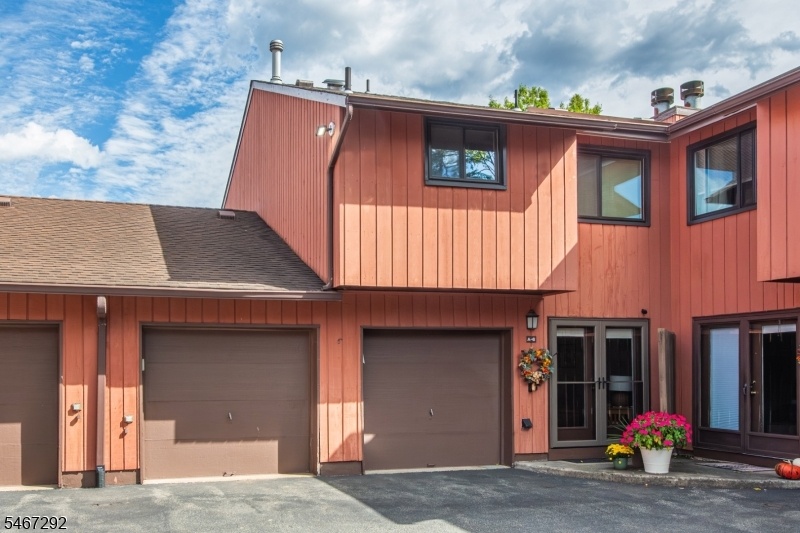 Garage / Rear Entrance