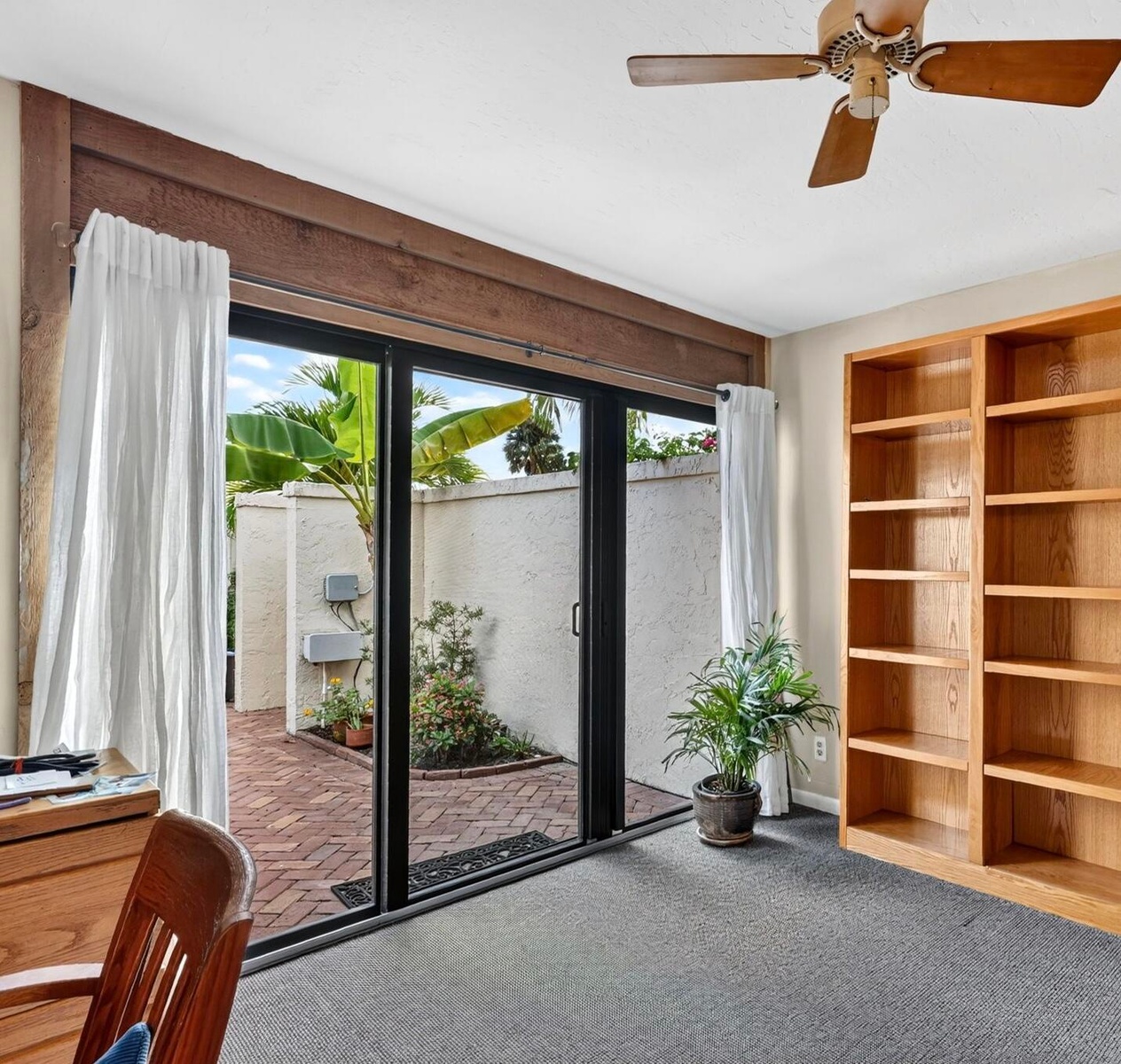 Guest Suite w/ Private Courtyard Entrance