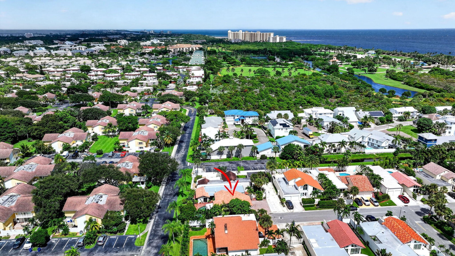 Moments to Jupiter's Pristine Beaches and Waterways