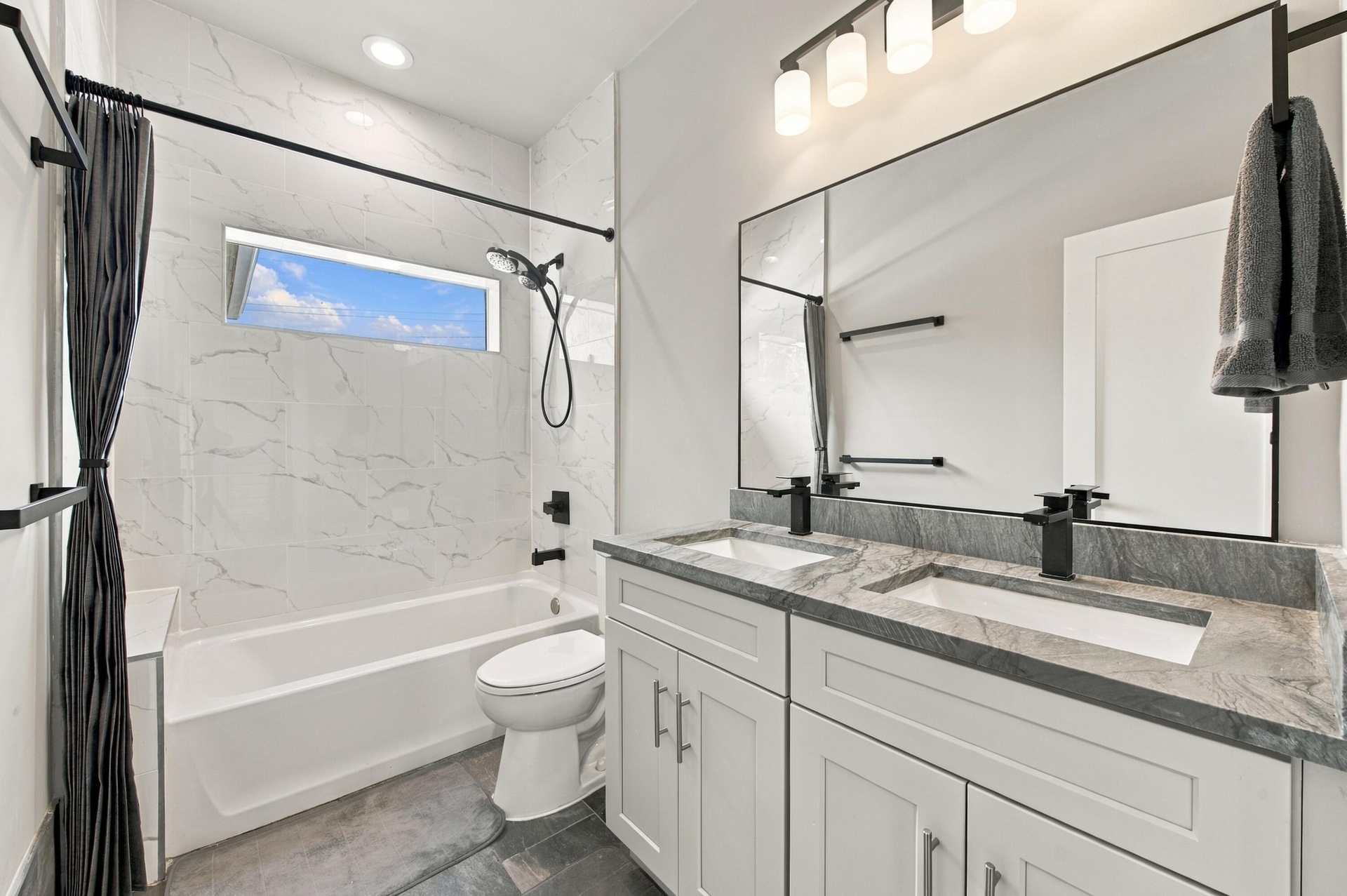 Shared Bathroom for Bedroom 2 & 3