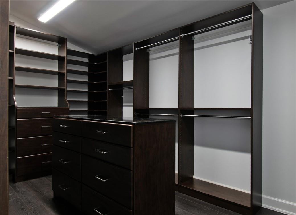 Primary BR Walk-in Wardrobe Closet w W/D