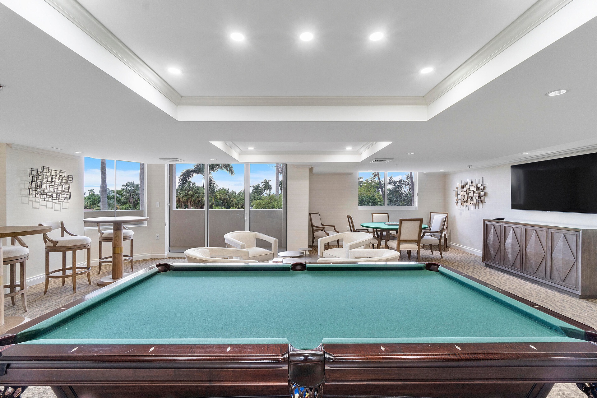 Sports Lounge