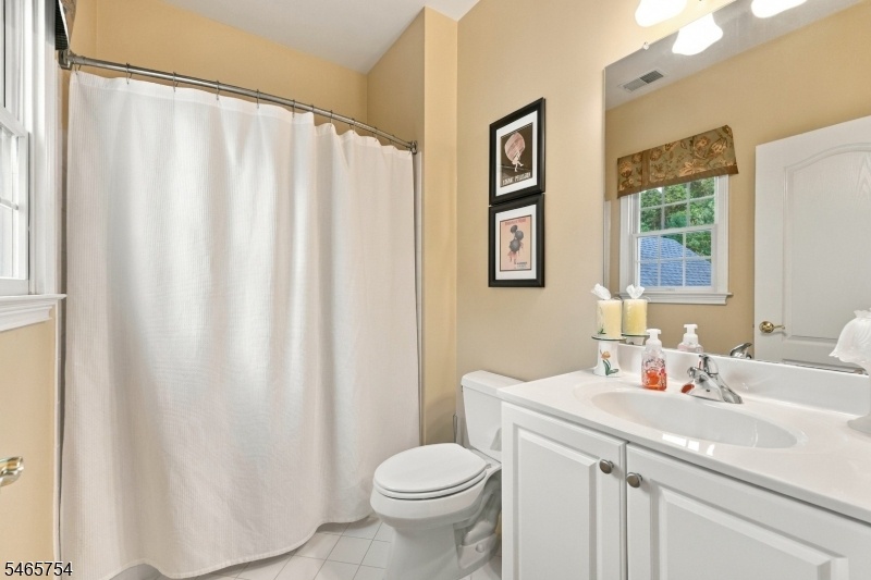 Bedroom 4 En-Suite Bathroom