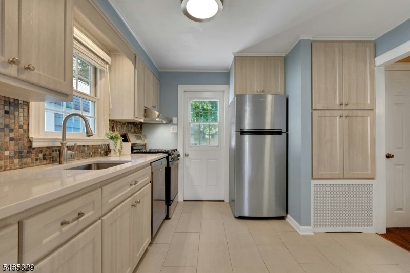 Kitchen view 3