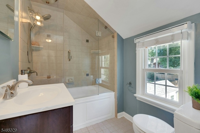 Full Bath