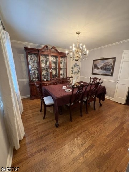 DINNING ROOM