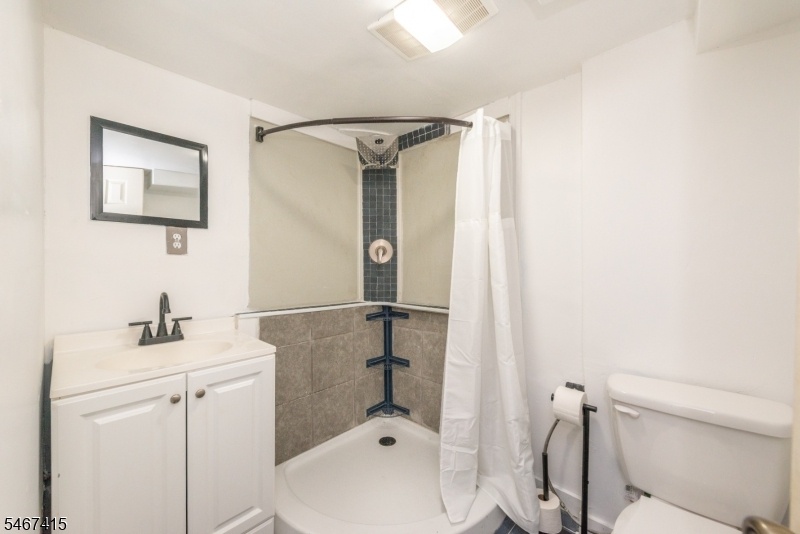 Basement - Full Bathroom