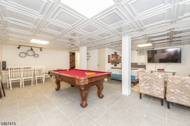 Full Bathroom - 2nd Floor