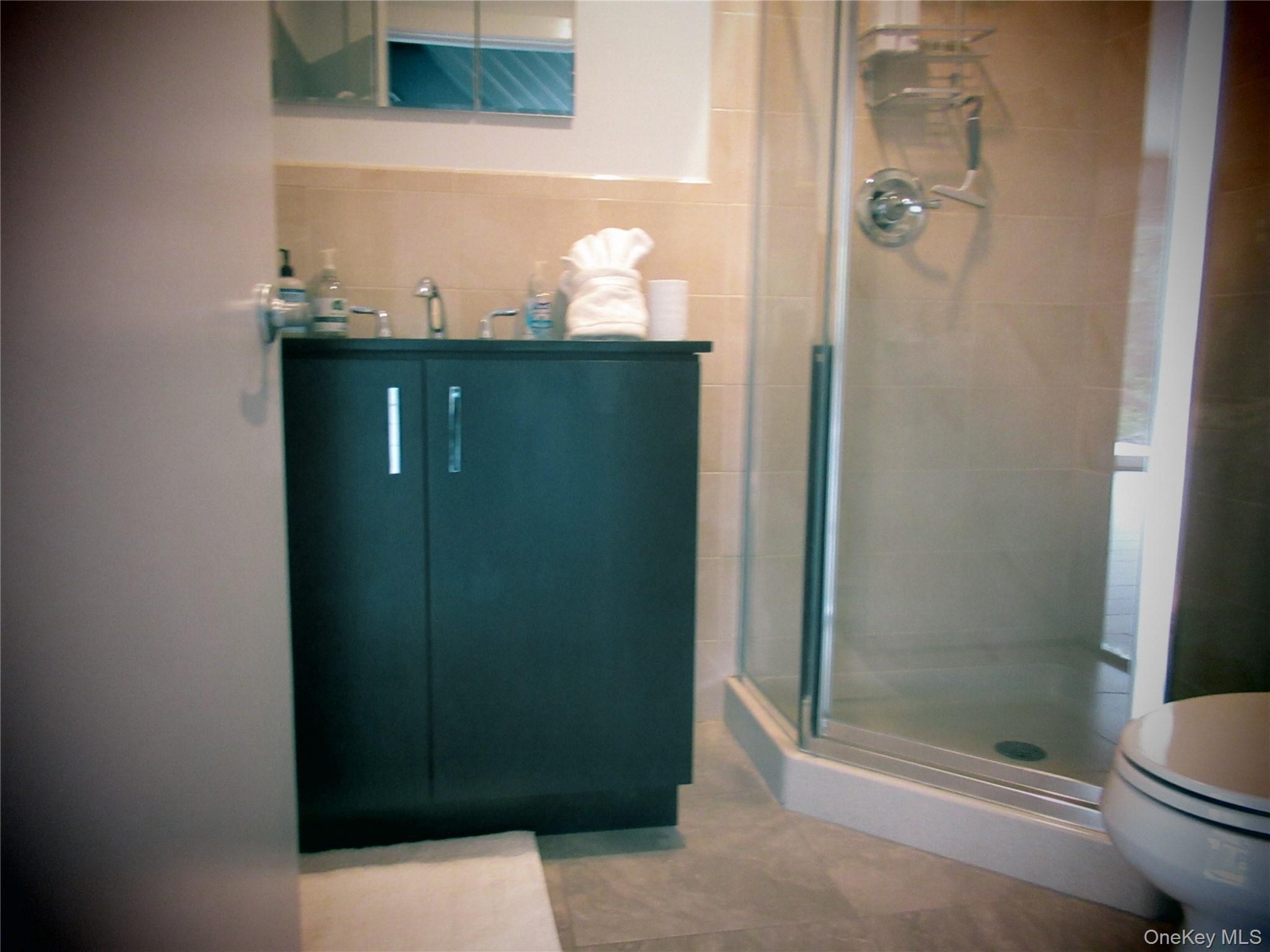 Full bathroom on the main floor