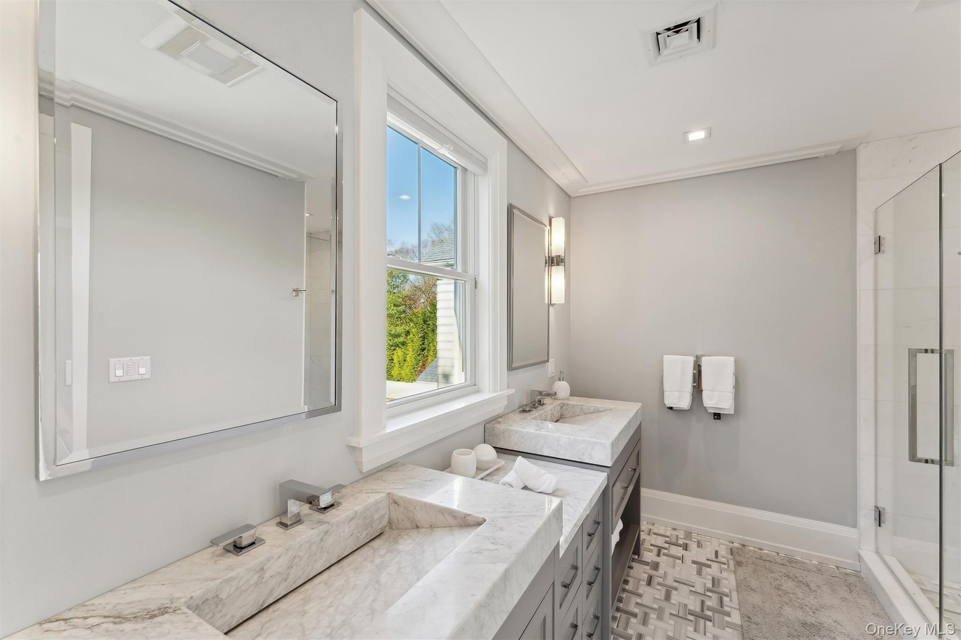 Guest Wing Bathroom
