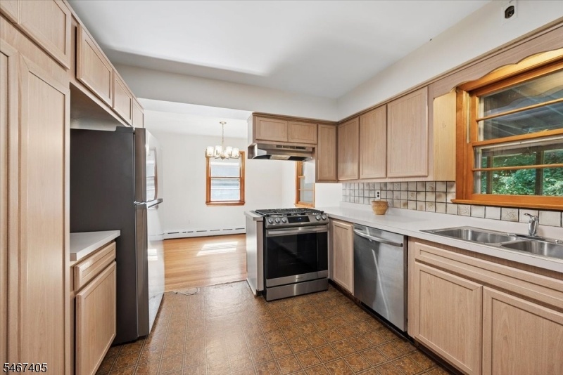 Good size kitchen