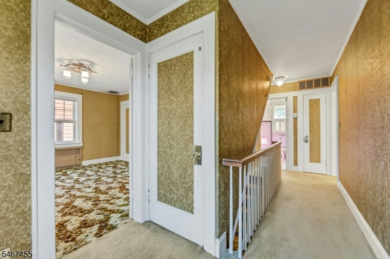 2nd Floor Landing