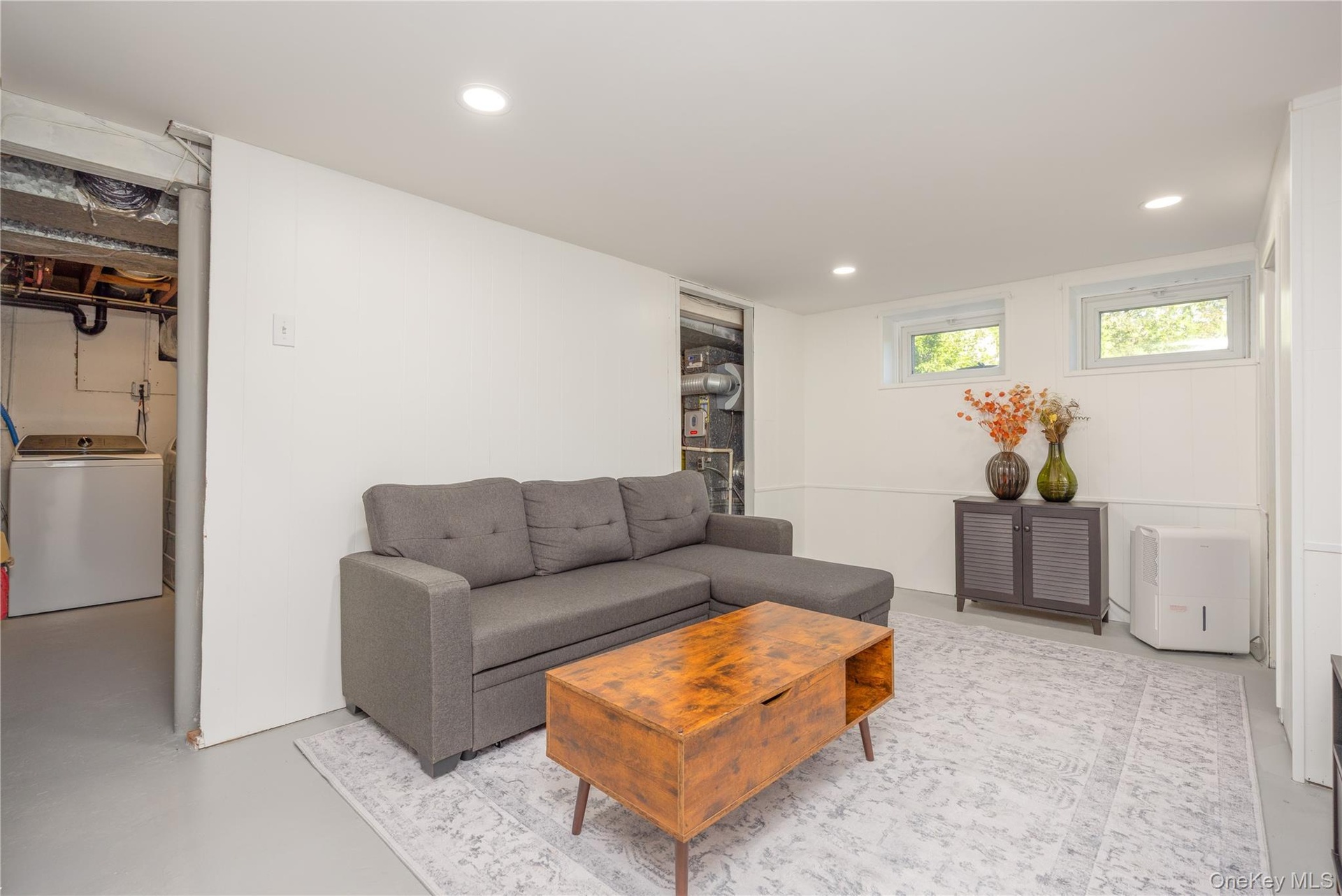 Lower level bonus room