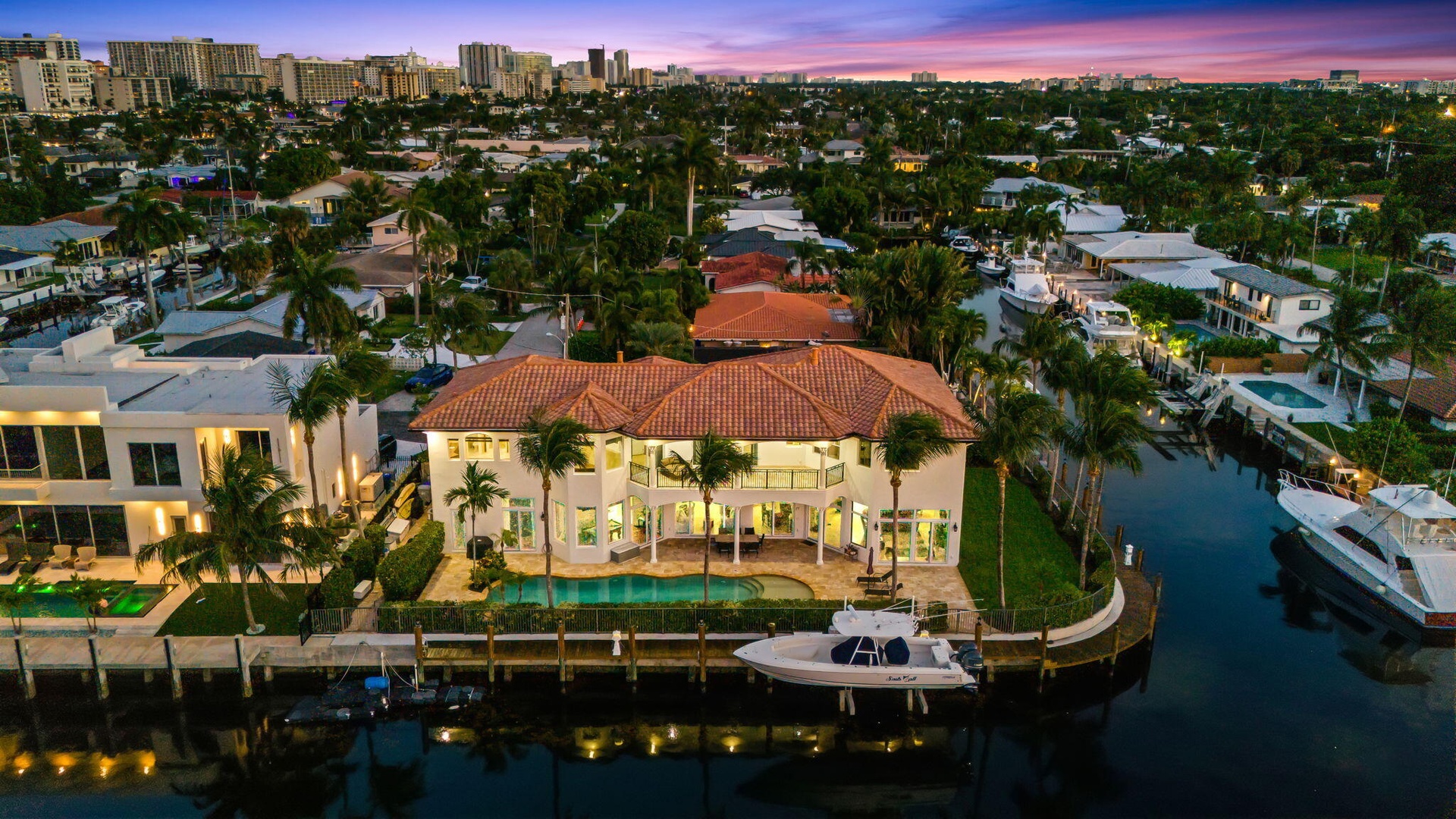 170 ft of dock space