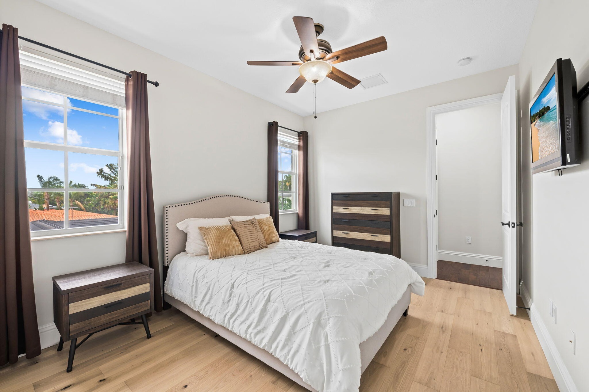 1 of 3 upstairs guest bedrooms