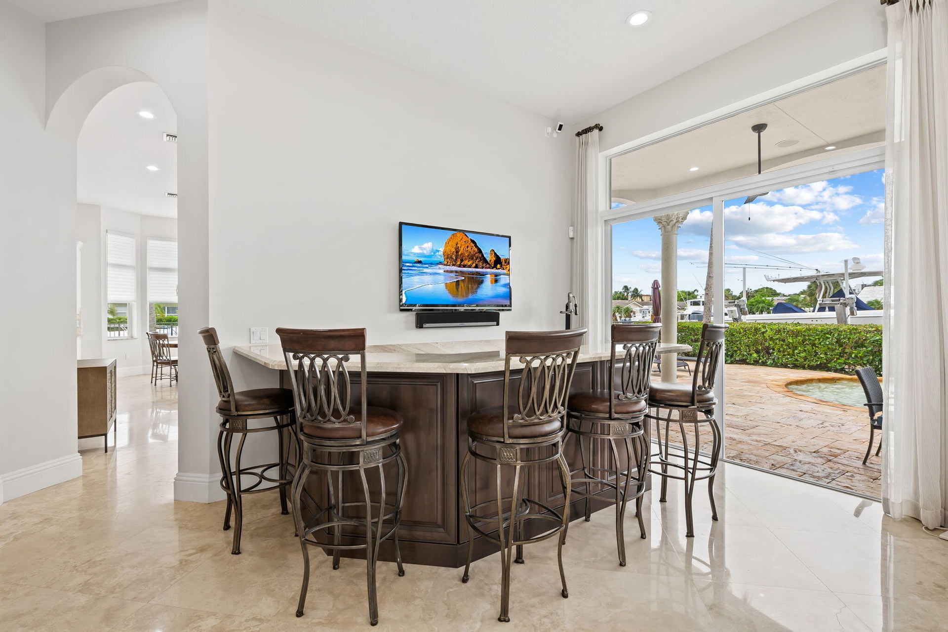 Custom bar
