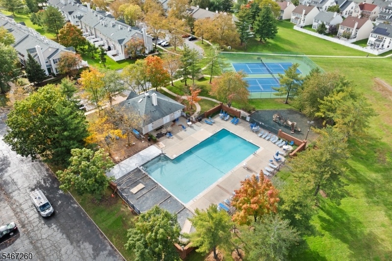 Association pool
