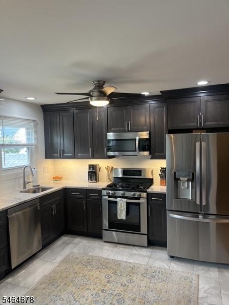 Gourmet Eat in Kitchen