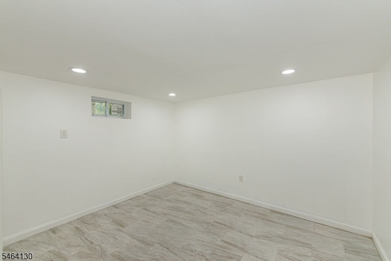 Possible 4th Bdrm/Office