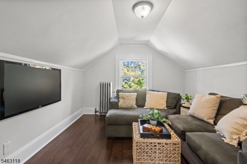 Bonus room