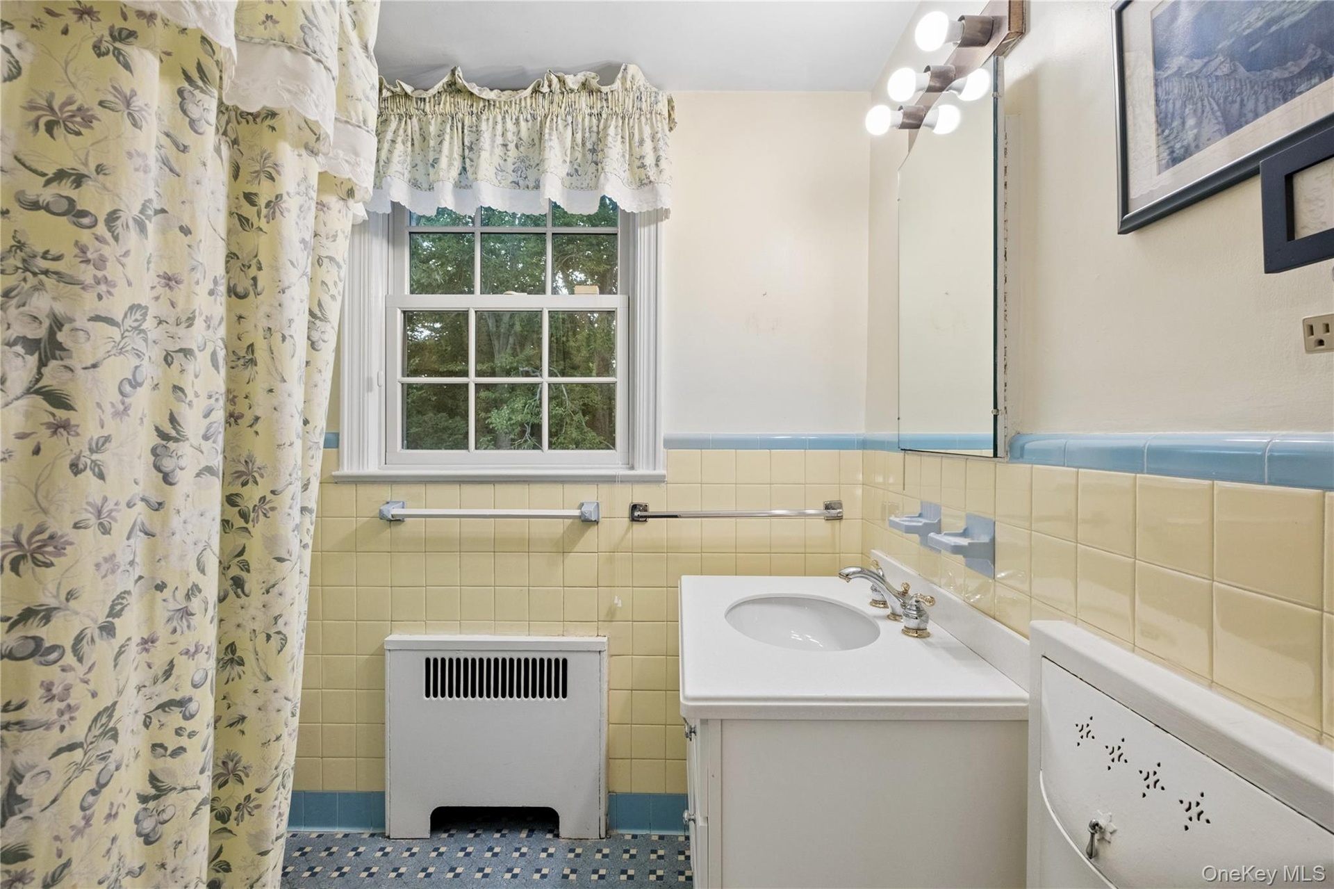 2nd floor bathroom has a bathtub