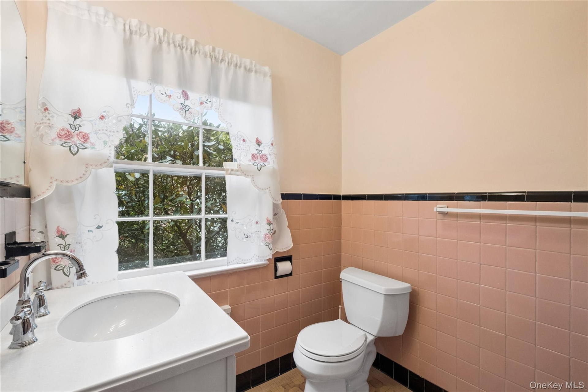 1st floor bathroom