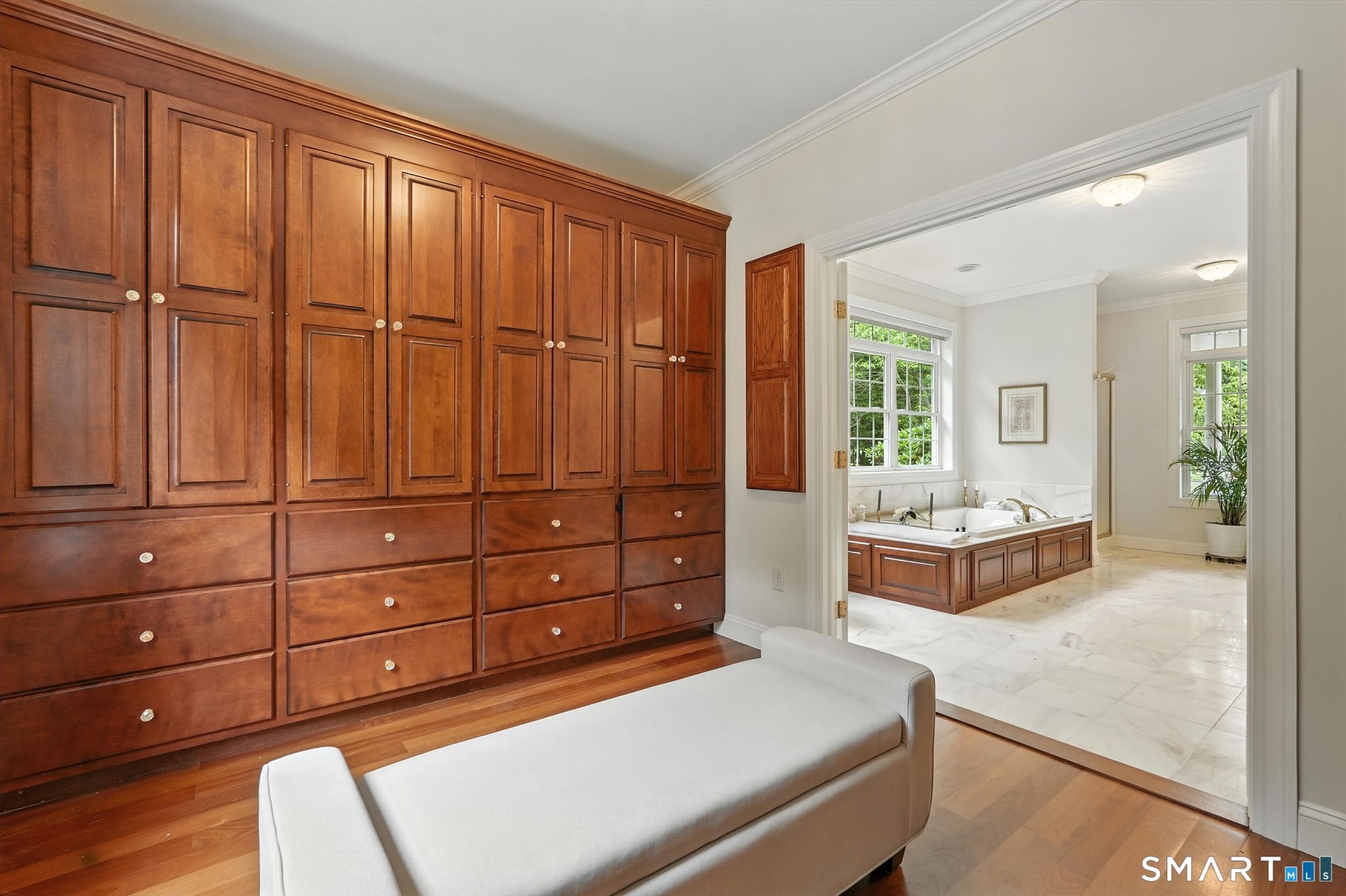 Walk In Closet