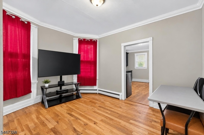 1ST FL LIVING SPACE
