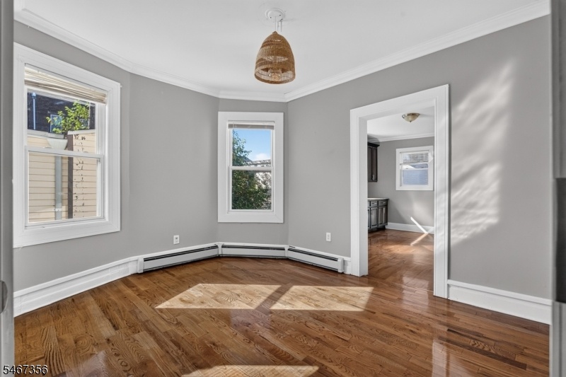 2ND FL LIVING AREA
