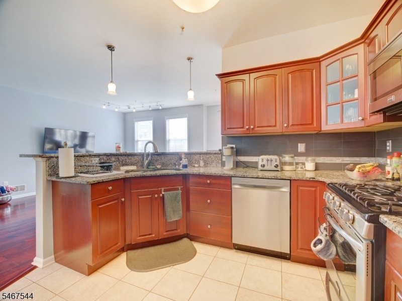 Kitchen Island Wide View