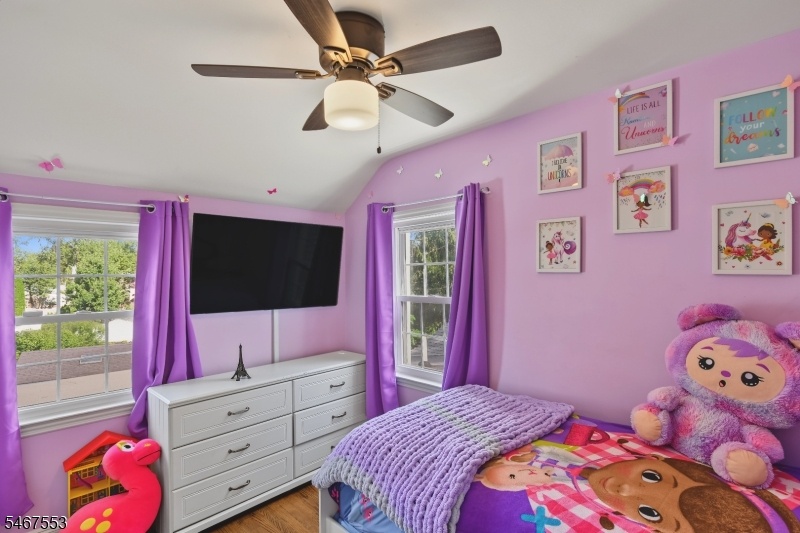 3rd Upstairs Bedroom