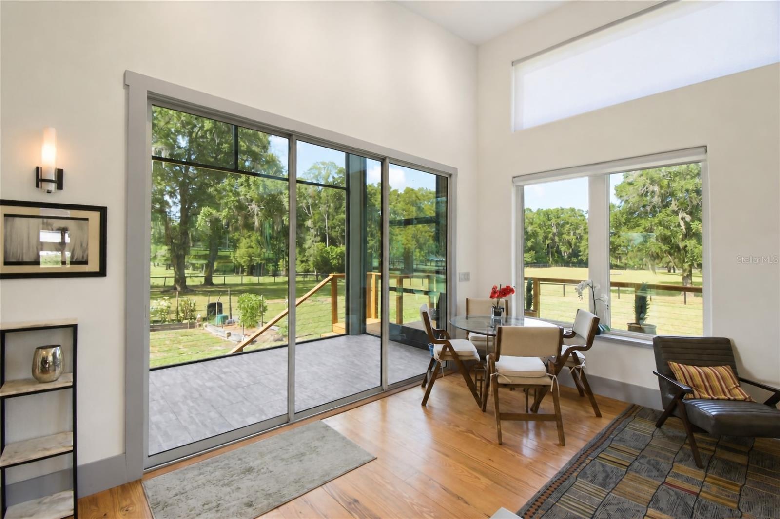 screened porch exit
